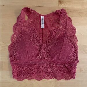 Zenana Outfitters Lace Racerback Bralette in raspberry Pink